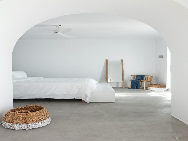 Santorini Heights image