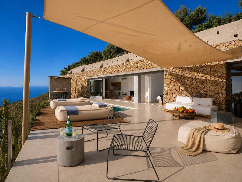 Santorini Heights image