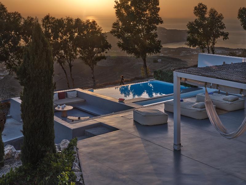 Santorini Heights image