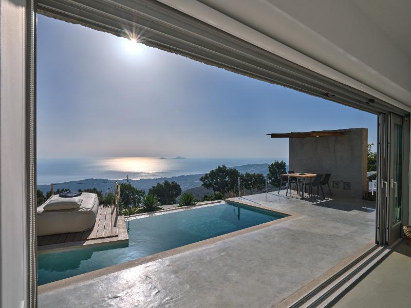 Santorini Heights image