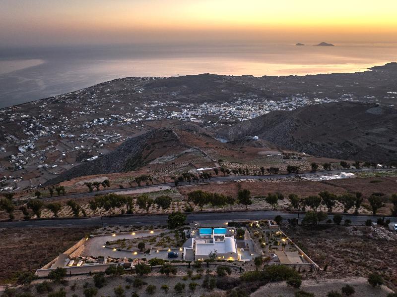 Santorini Heights image
