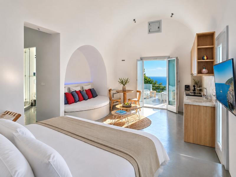 Santorini Heights image