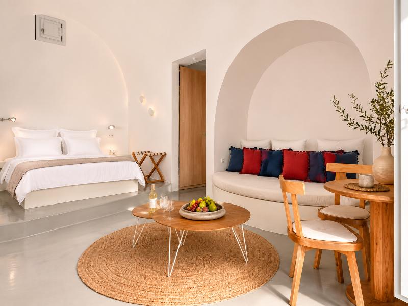 Santorini Heights image