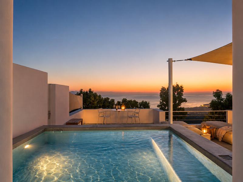 Santorini Heights image