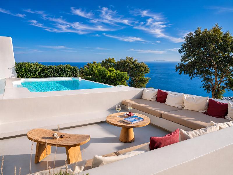 Santorini Heights image