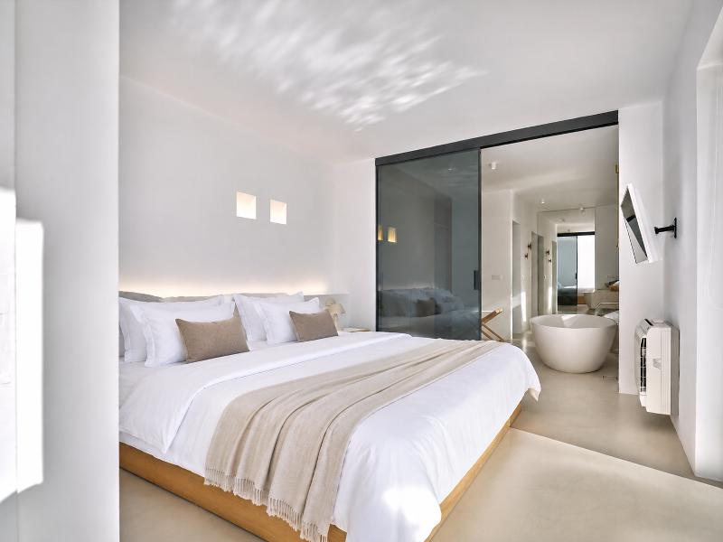 Santorini Heights image