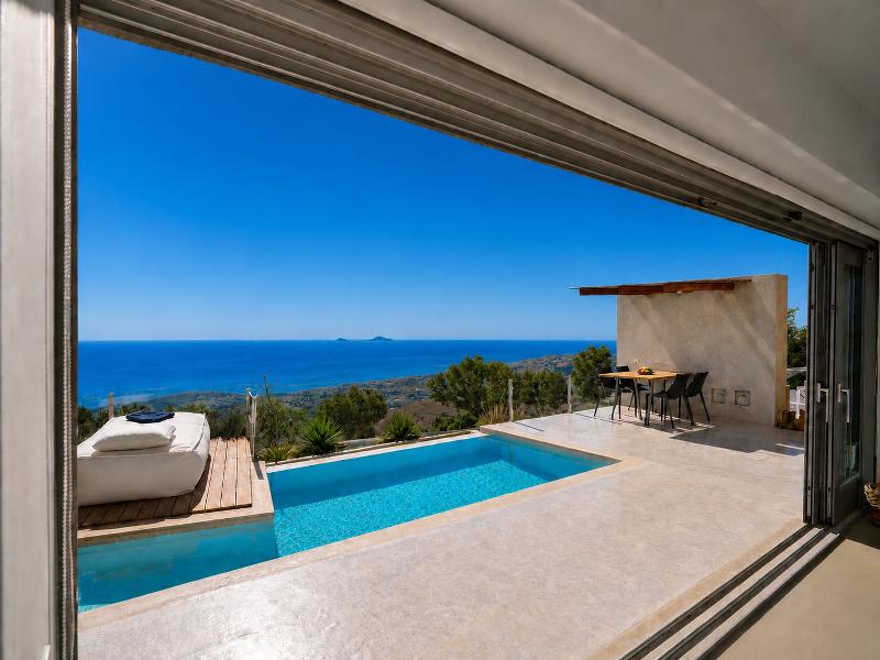 Santorini Heights image