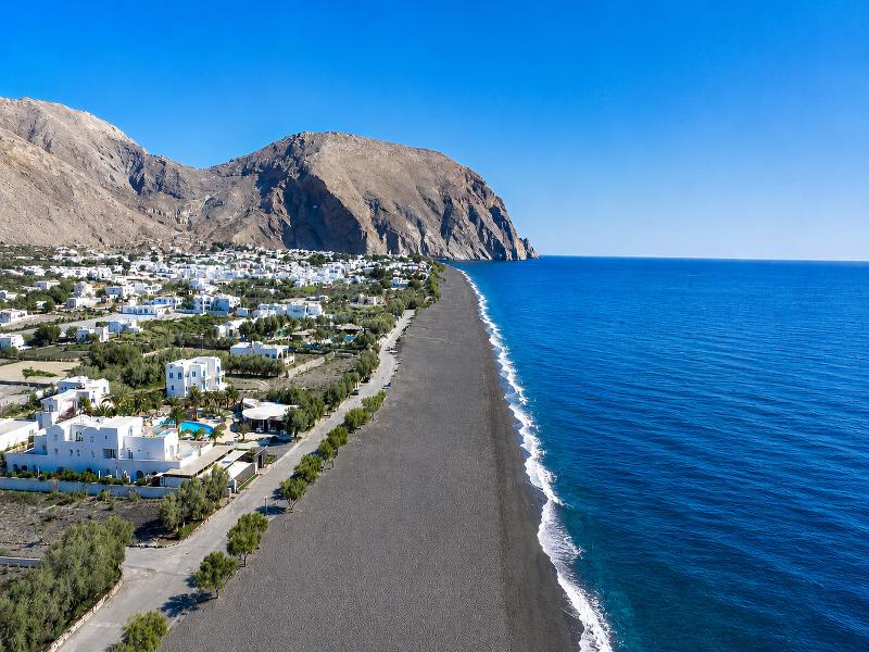 Santorini Heights image