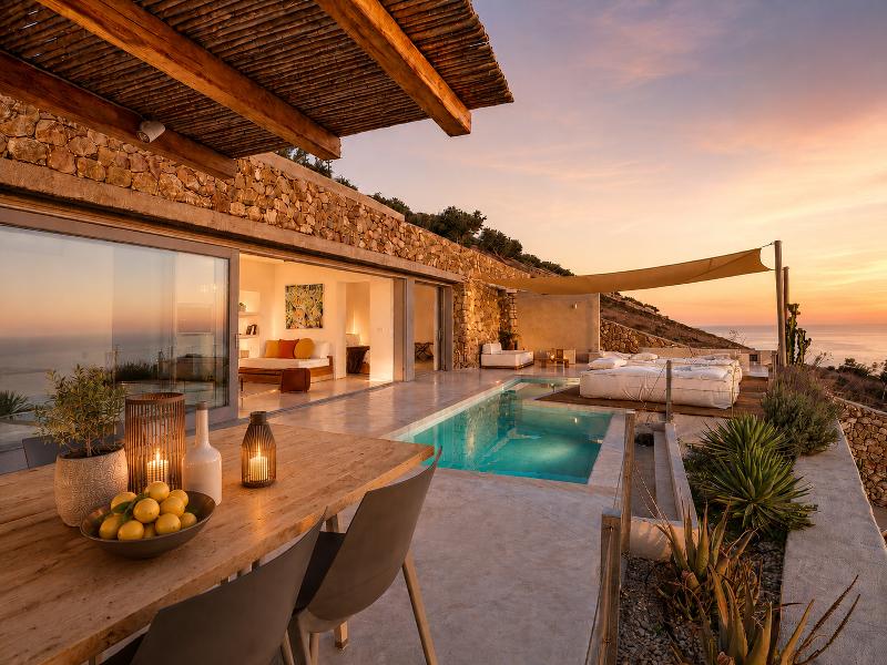 Santorini Heights image