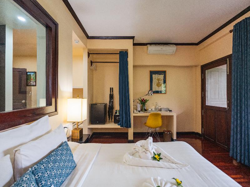 Parasol Blanc Hotel image