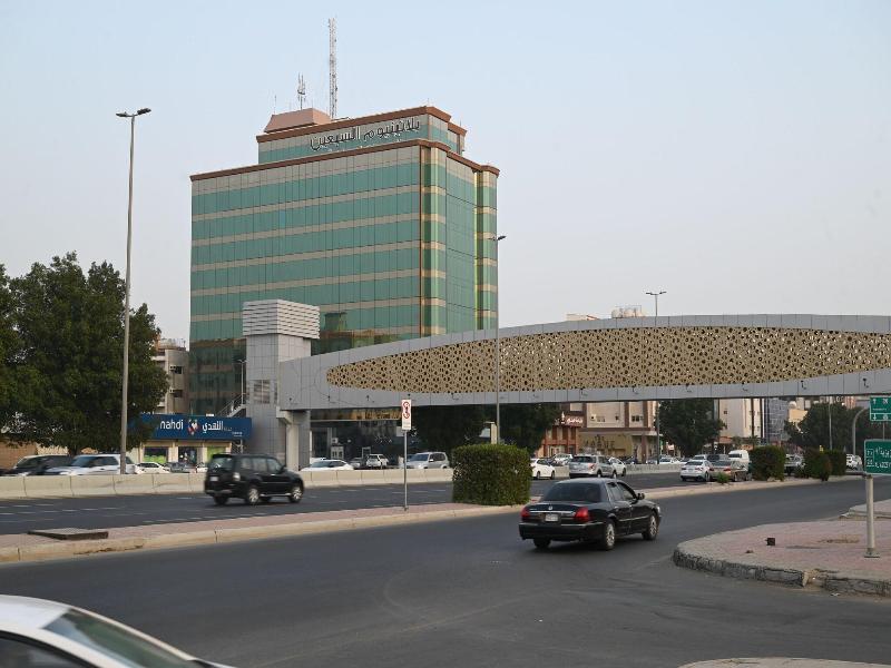 Platinum Suites Hotel Apartments image