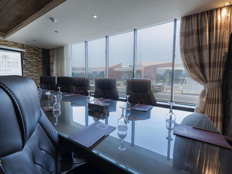 Platinum Suites Hotel Apartments image