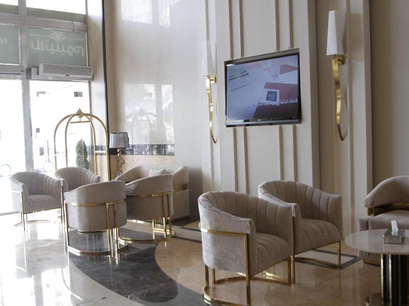 Platinum Suites Hotel Apartments image