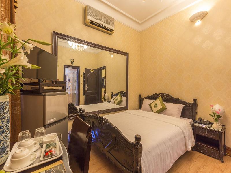 Dragon Hotel image