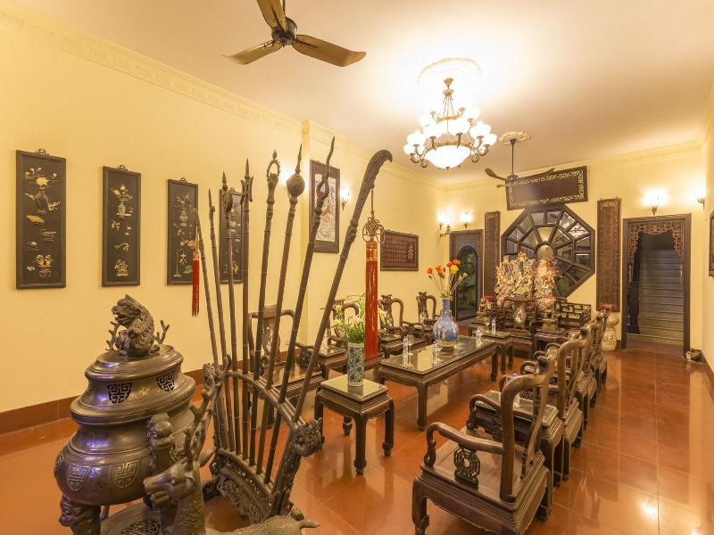 Dragon Hotel image