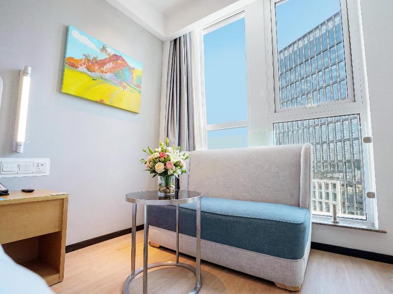 Holiday Inn Express Qingdao West Coast image