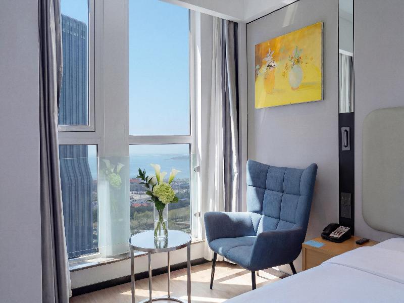 Holiday Inn Express Qingdao West Coast image