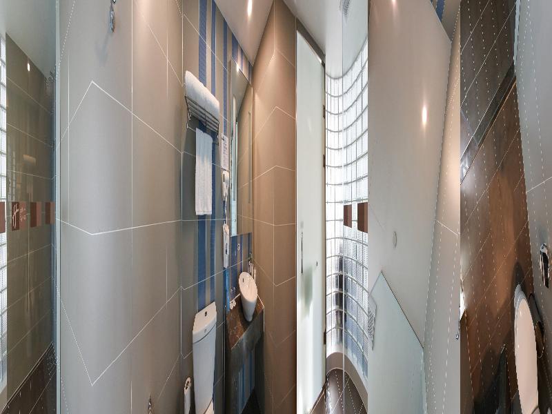 Holiday Inn Express Qingdao West Coast image