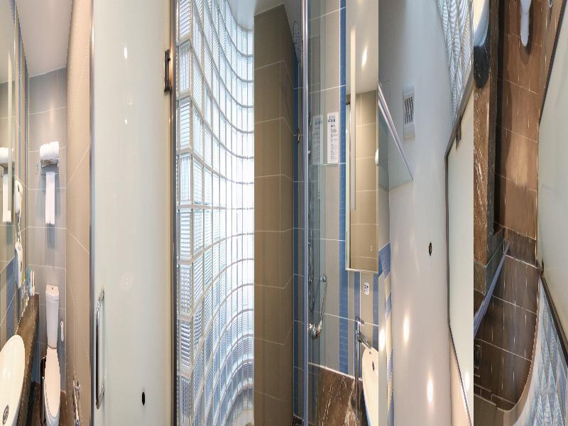 Holiday Inn Express Qingdao West Coast image