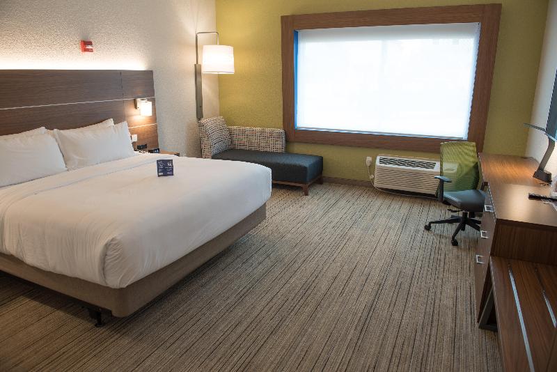 Holiday Inn Express Dayton Sw University Area image