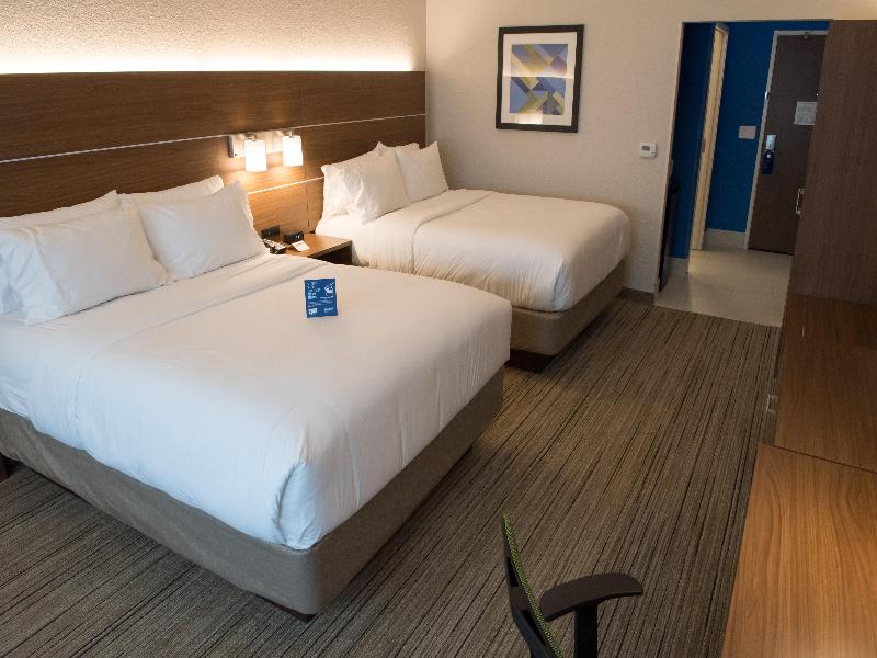 Holiday Inn Express Dayton Sw University Area image