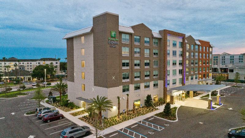 Holiday Inn Express Orlando - Lk Buena Vista Area