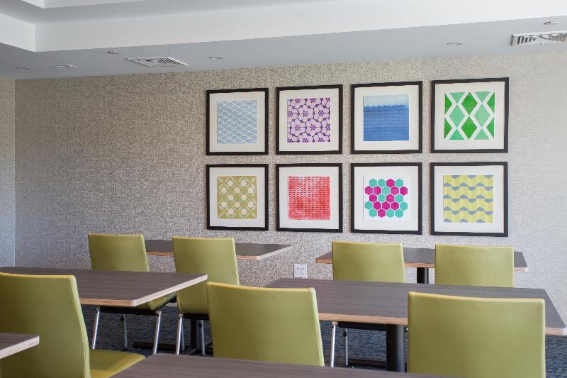 Holiday Inn Express Chelmsford image