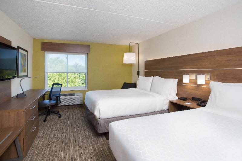 Holiday Inn Express Chelmsford image