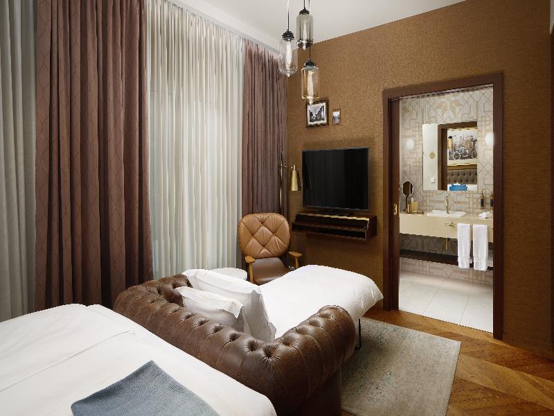 Reykjavik Konsulat Hotel Curio Collection by Hilto image
