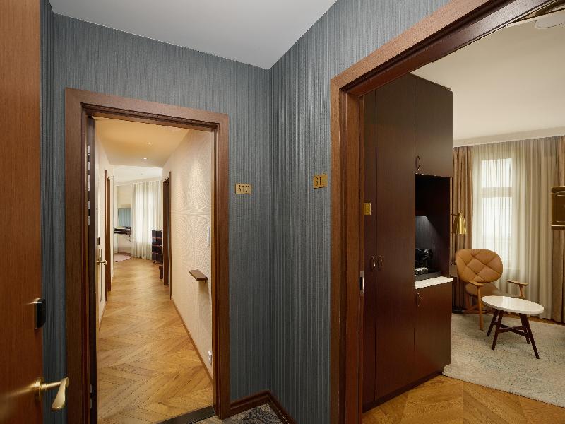 Reykjavik Konsulat Hotel Curio Collection by Hilto image