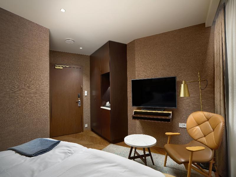Reykjavik Konsulat Hotel Curio Collection by Hilto image