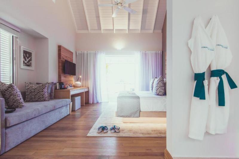 Carana Beach Hotel image