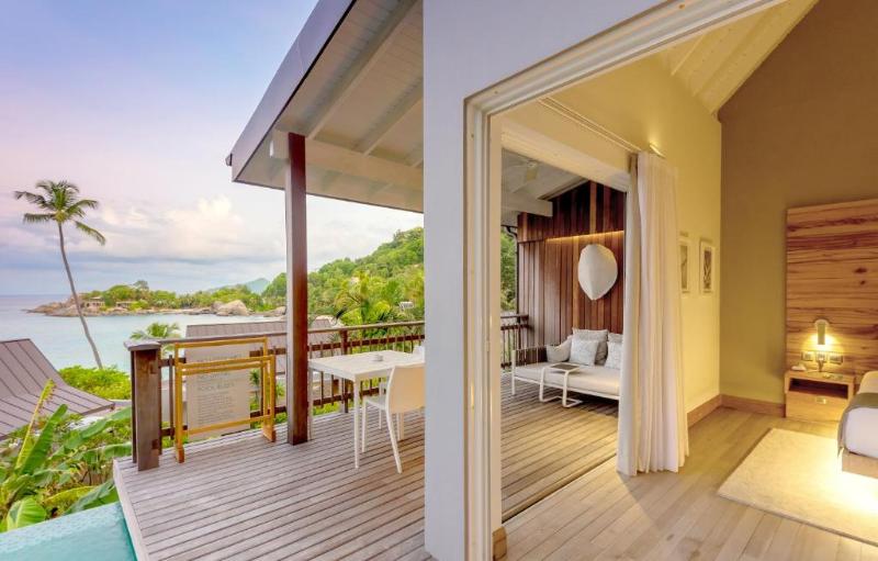 Carana Beach Hotel image