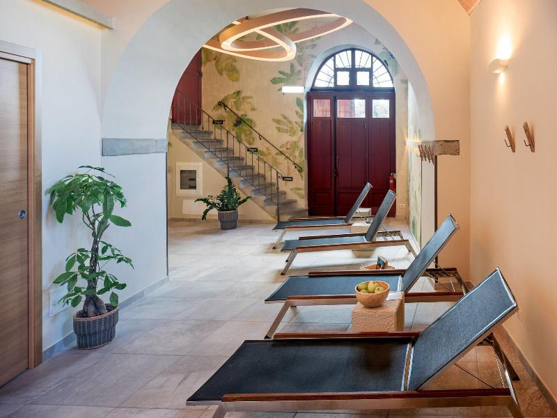 Tenuta Di Artimino Apartments image