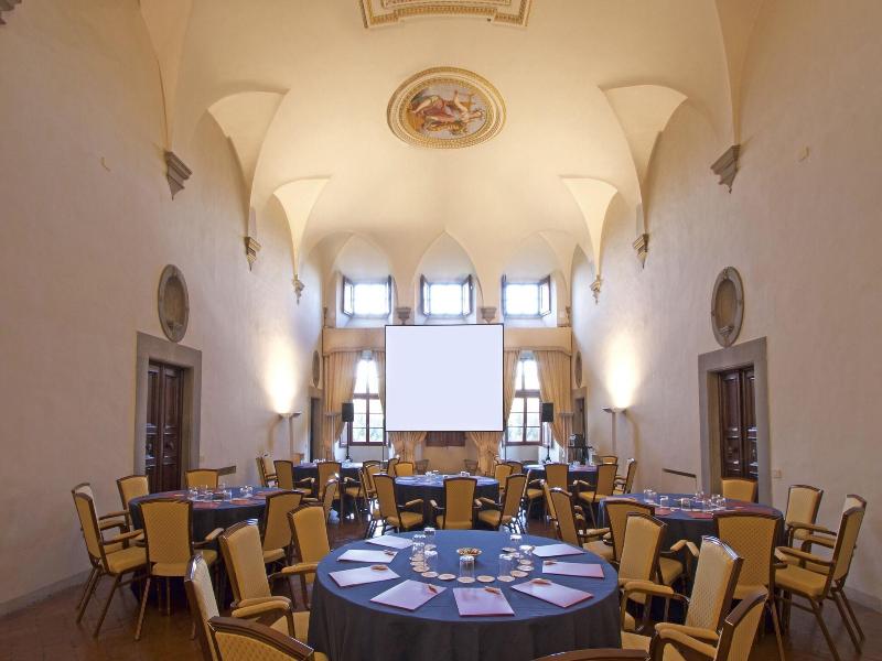 Tenuta Di Artimino Apartments image