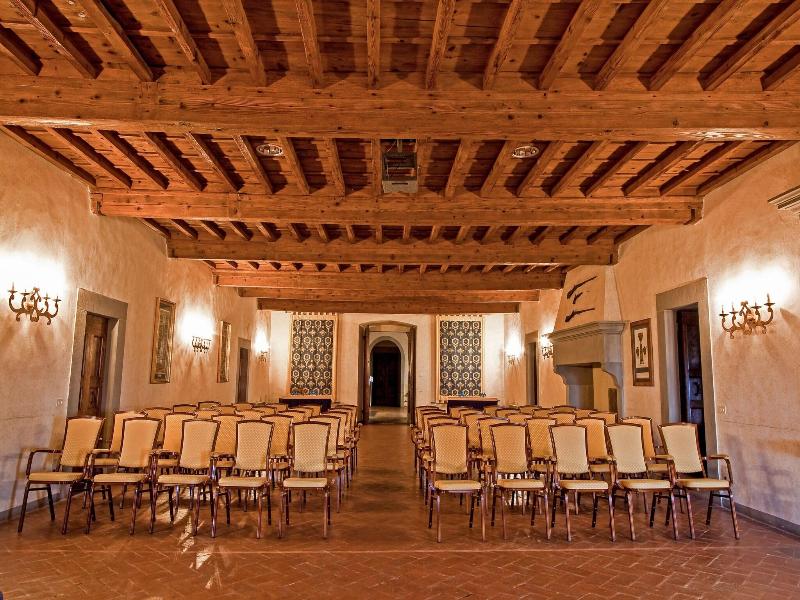 Tenuta Di Artimino Apartments image