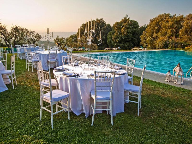Tenuta Di Artimino Apartments image