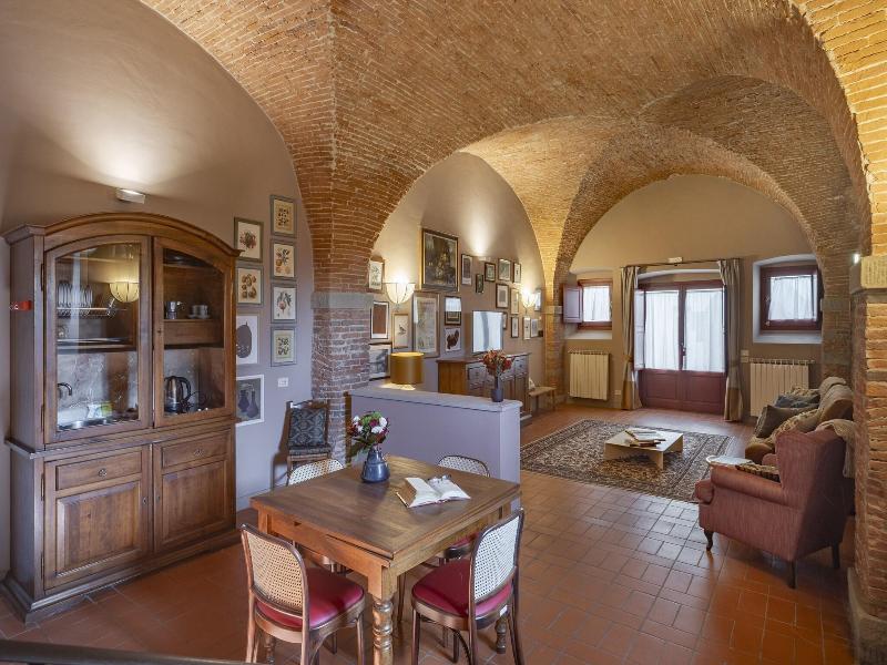 Tenuta Di Artimino Apartments image