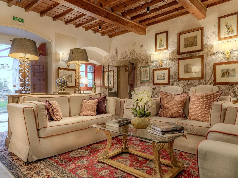 Tenuta Di Artimino Apartments image