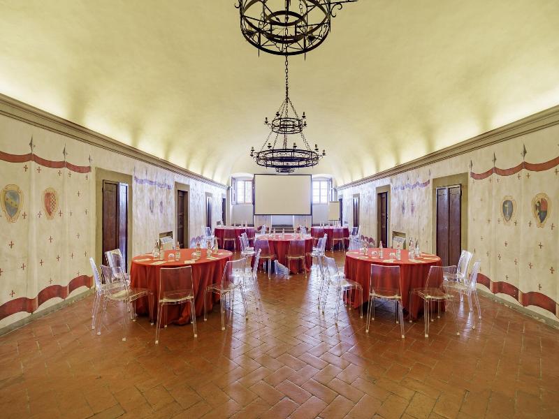 Tenuta Di Artimino Apartments image