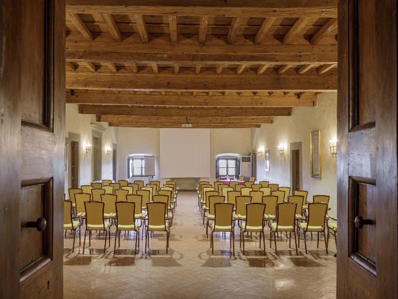 Tenuta Di Artimino Apartments image