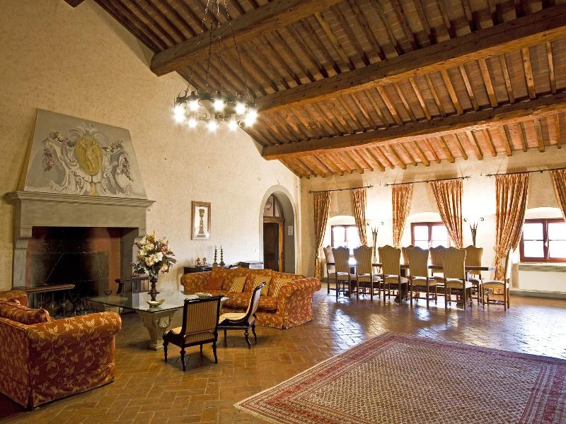 Tenuta Di Artimino Apartments image