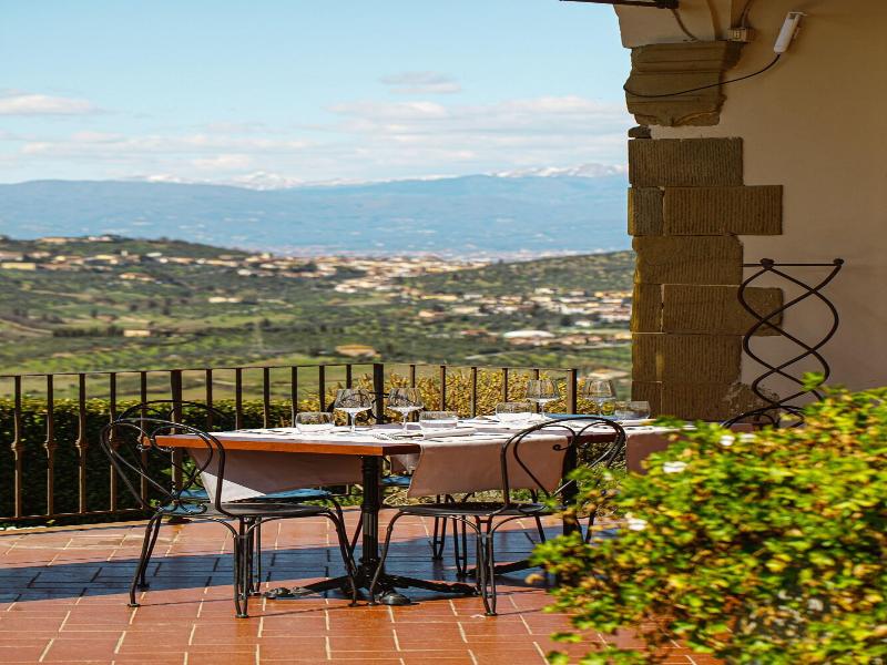 Tenuta Di Artimino Apartments image