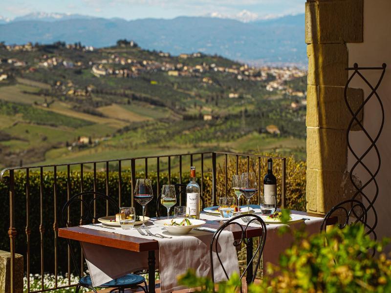Tenuta Di Artimino Apartments image