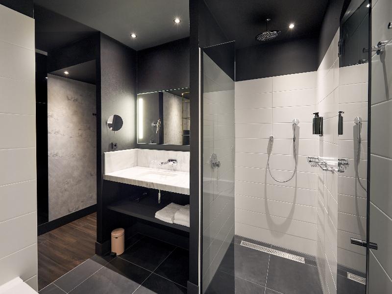 Van der Valk Hotel Amsterdam - Amstel image