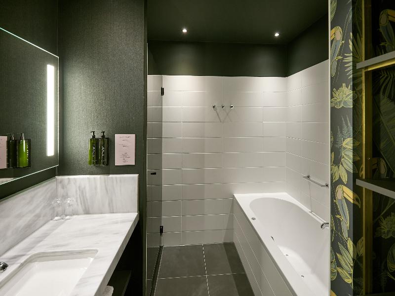 Van der Valk Hotel Amsterdam - Amstel image