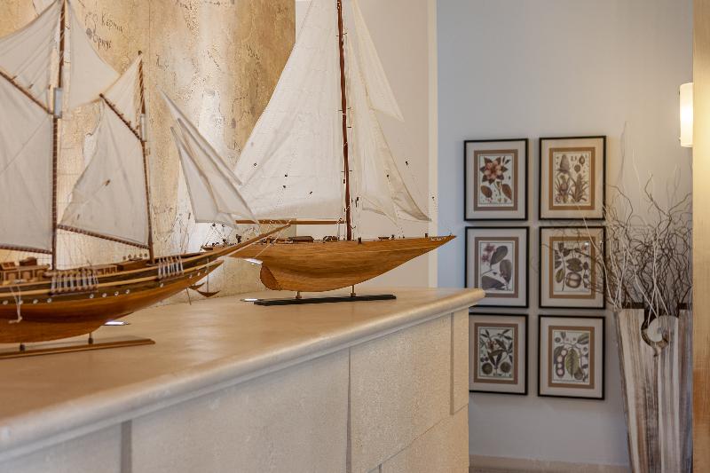 Gallery Room