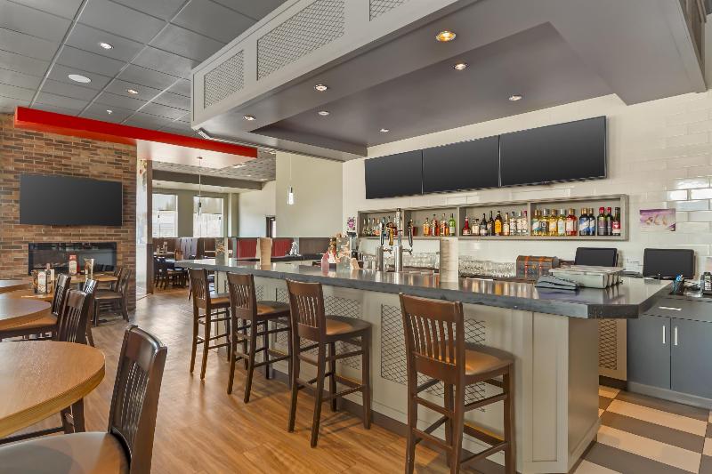 Best Western Plus Hinton Inn & Suites image