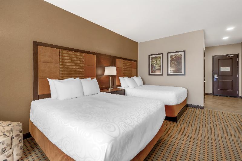 Best Western Plus Hinton Inn & Suites image