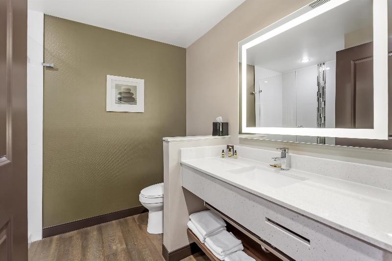 Best Western Plus Hinton Inn & Suites image